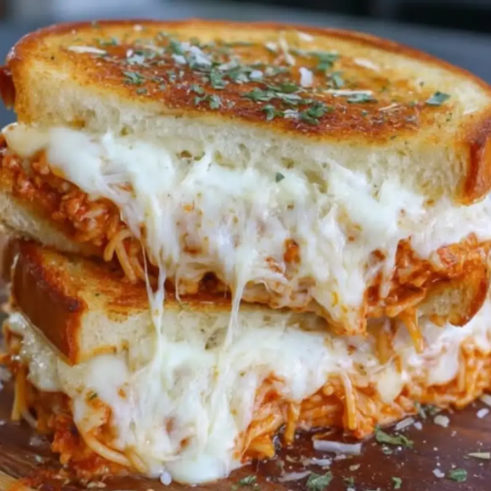 Spaghetti Grilled Cheese – Leftovers, Reimagined!
